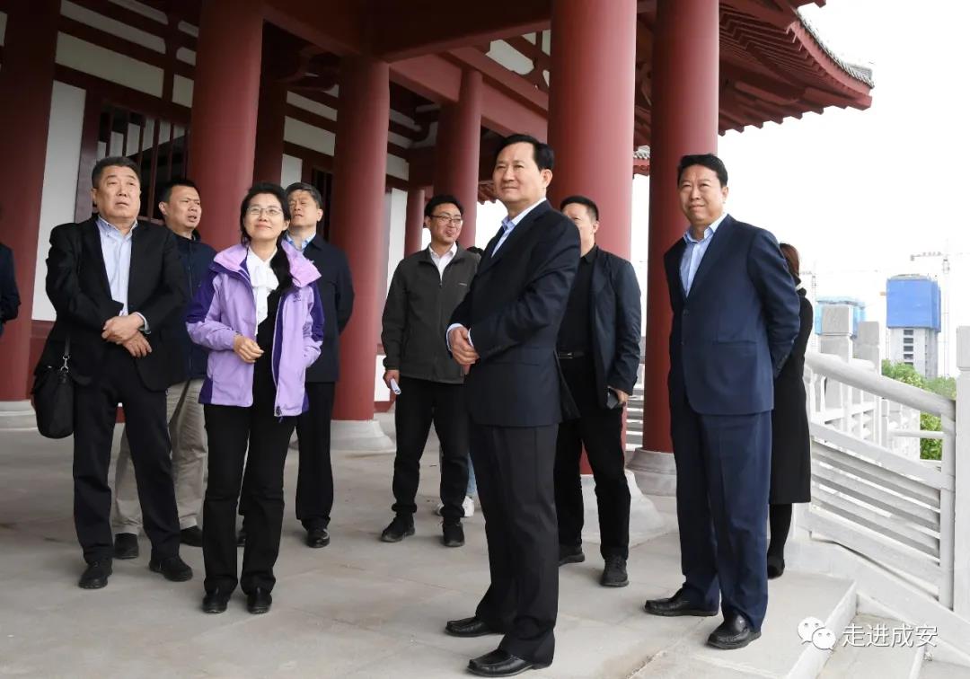 强延峰,刘金仓同城建专家一同调研城市建设工作_成安县人民政府